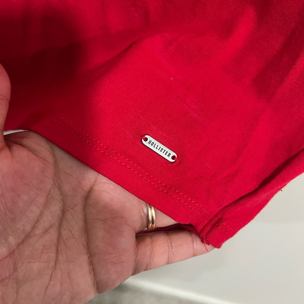 Hollister Must Have Collections Baby Tee Tie Waist - Picture 5 of 7